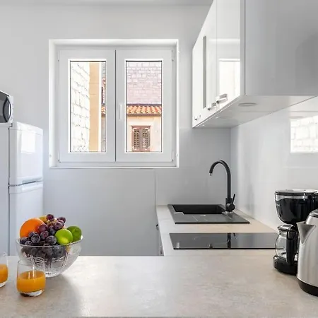 Old Town Oasis Apartment *