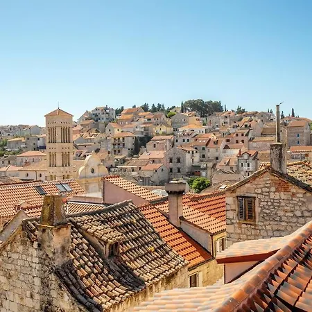 Old Town Oasis * Hvar Town